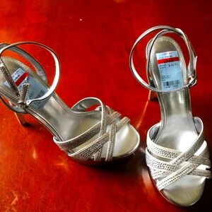 👠Nine west heels 👠 brand new size 8